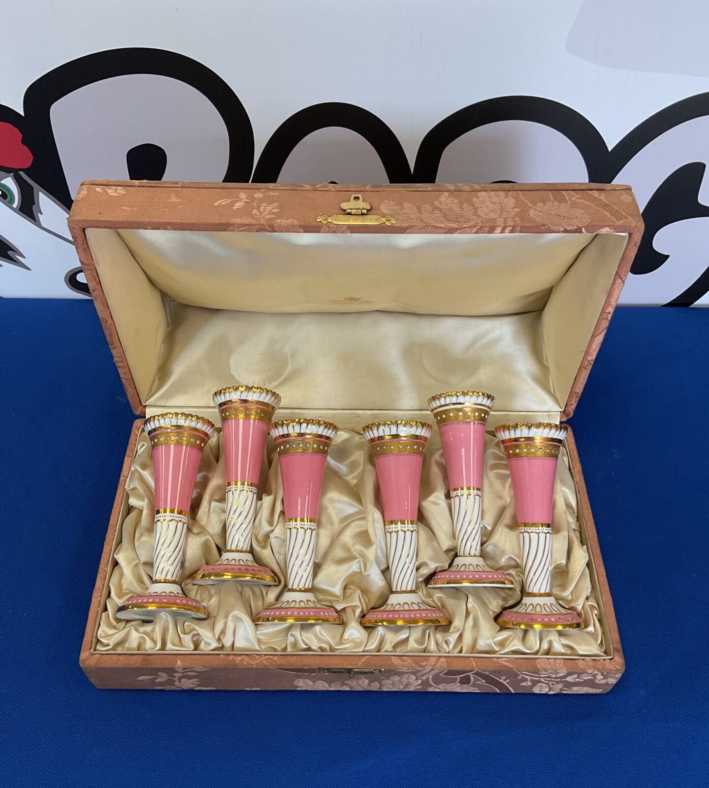 Cased set of copeland t goode & co posy vases