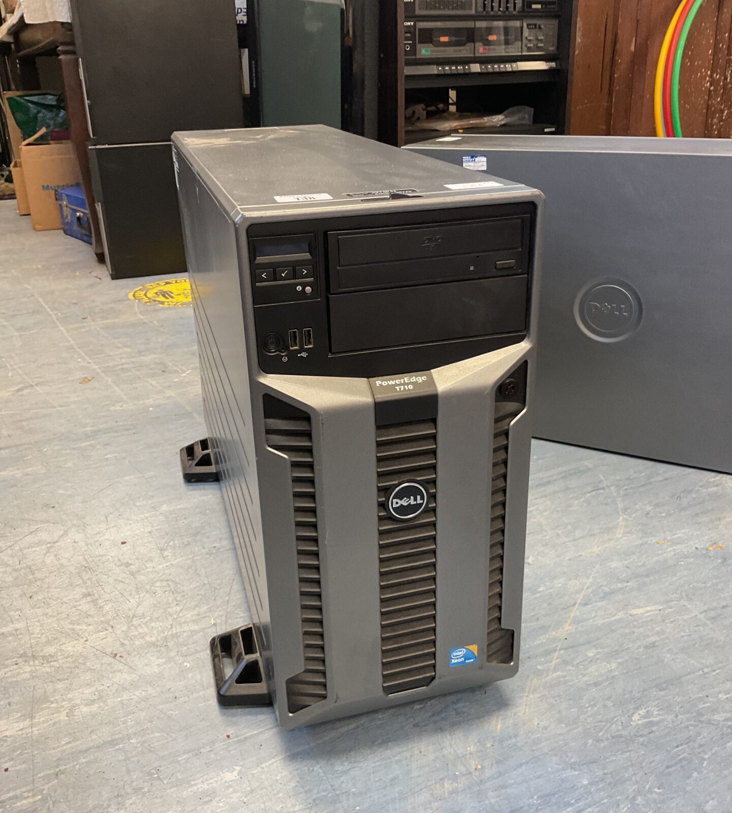 Dell poweredge t710 server working but no hards drives