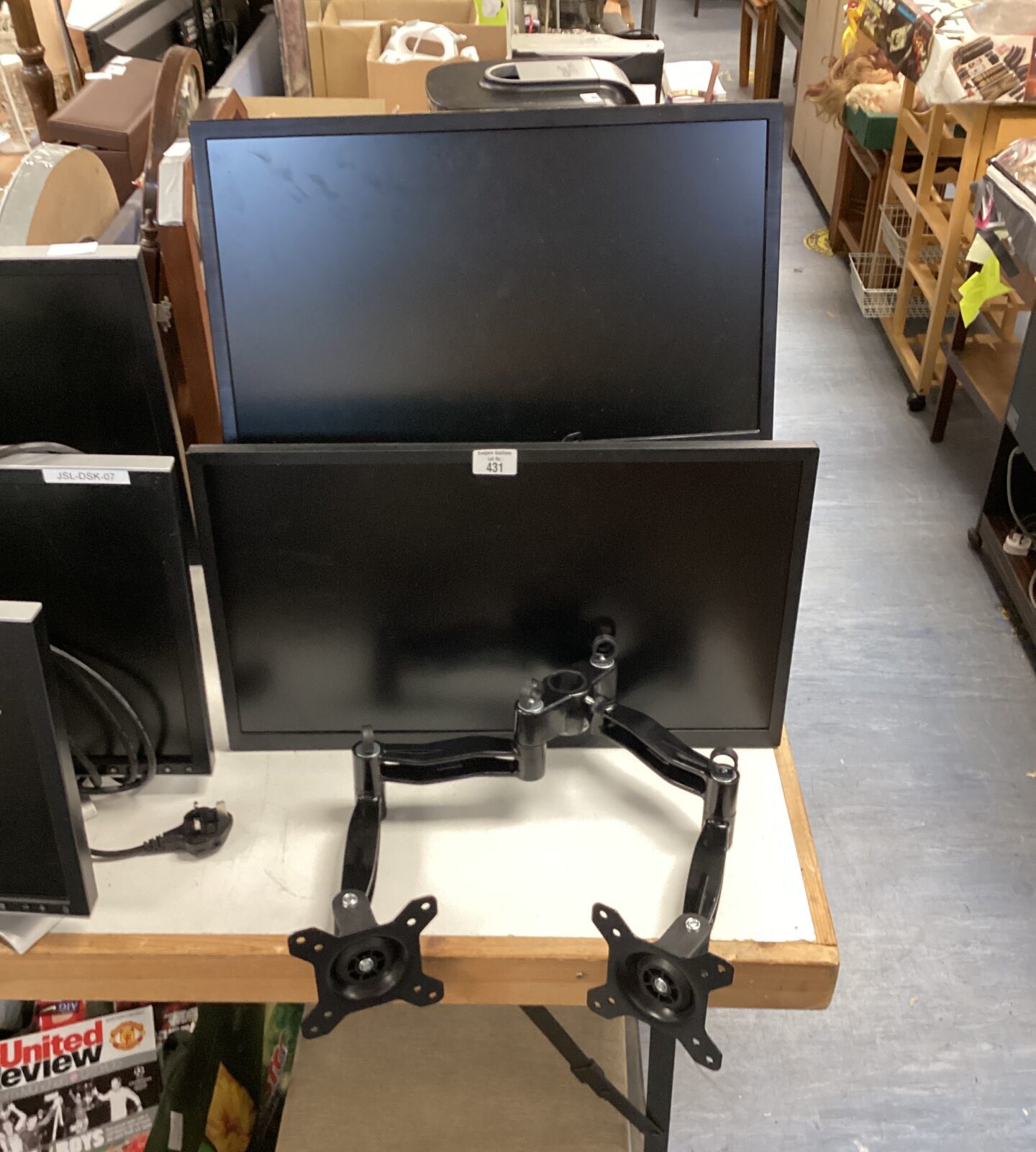 Two LG monitors with stand & two dual screen mounts