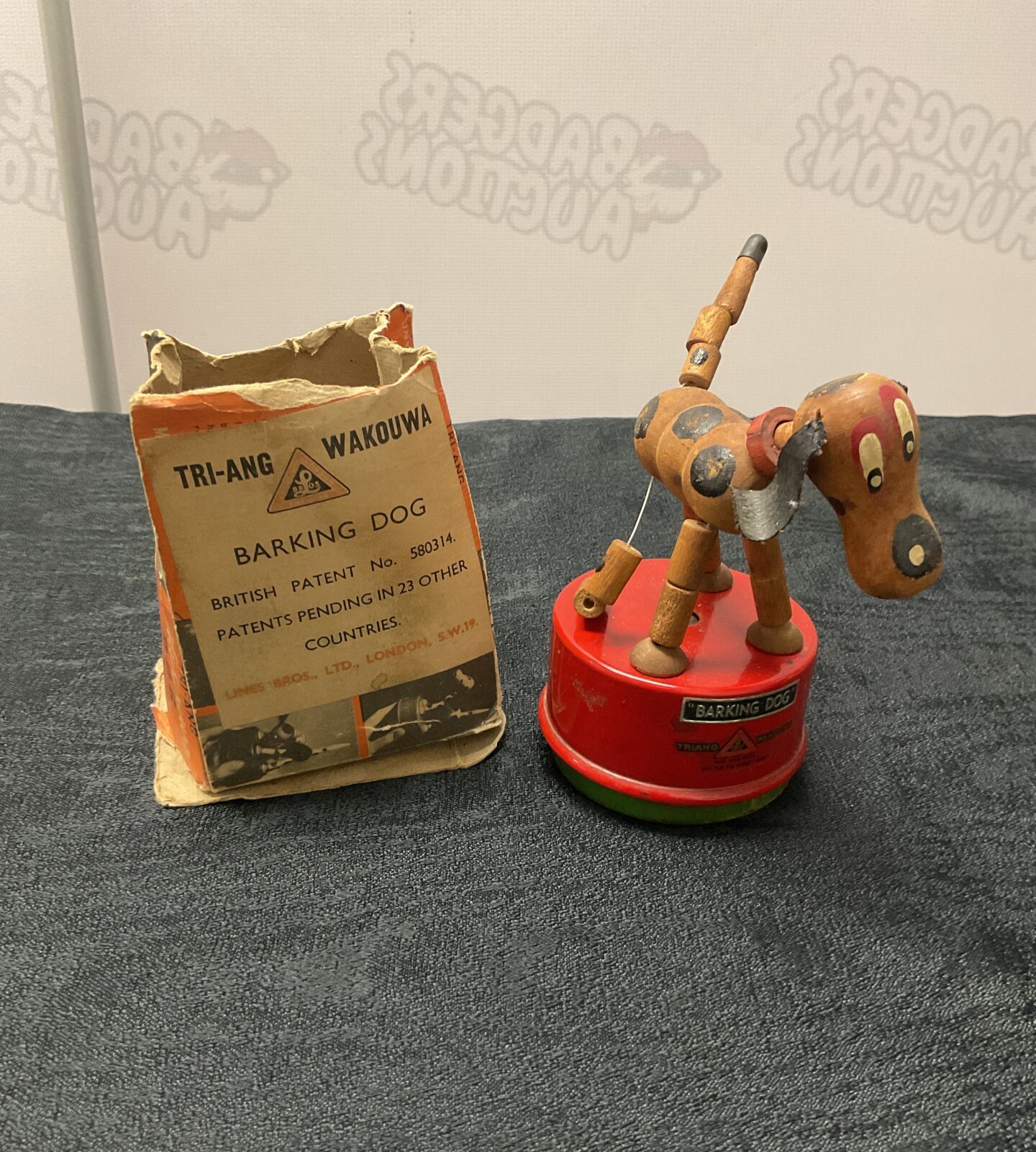 Vintage Triang barking dog toy foot missing
