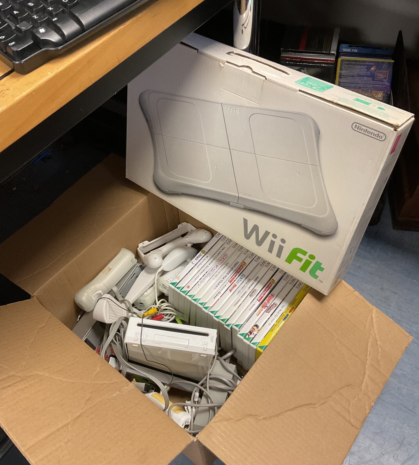 Nintendo wii console bundle with games & controllers