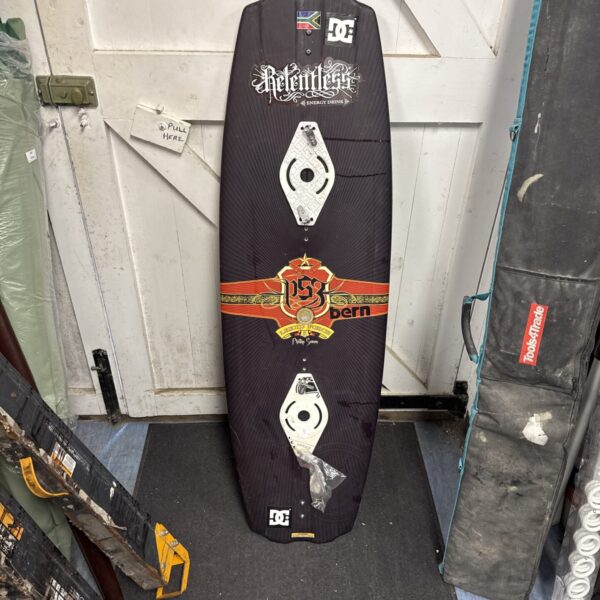Bern liquid force wake board - has cosmetic marks