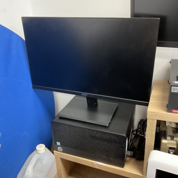 Hp intel core i7 7th gen computer working with acer monitor