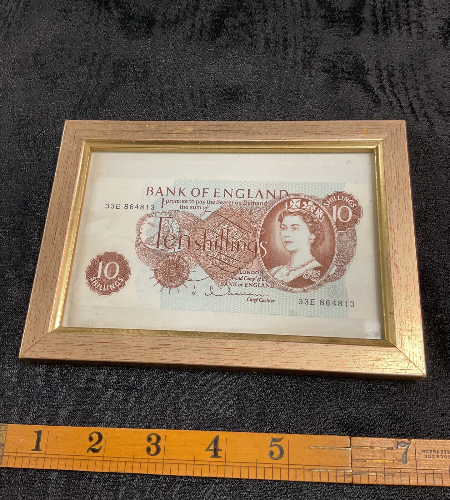 Framed 10 Shilling Note