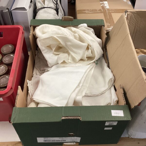 Box of assorted linen