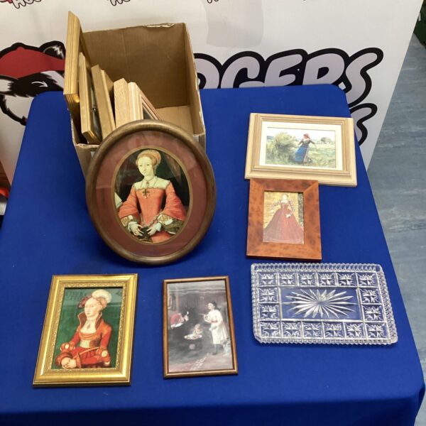 Box of mixed picture frames