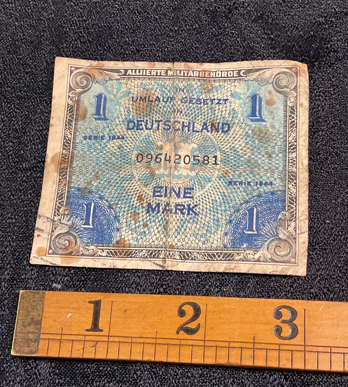 World War Two German banknote Signed and dated souvenir of V E day 8/5/45 - Image 2