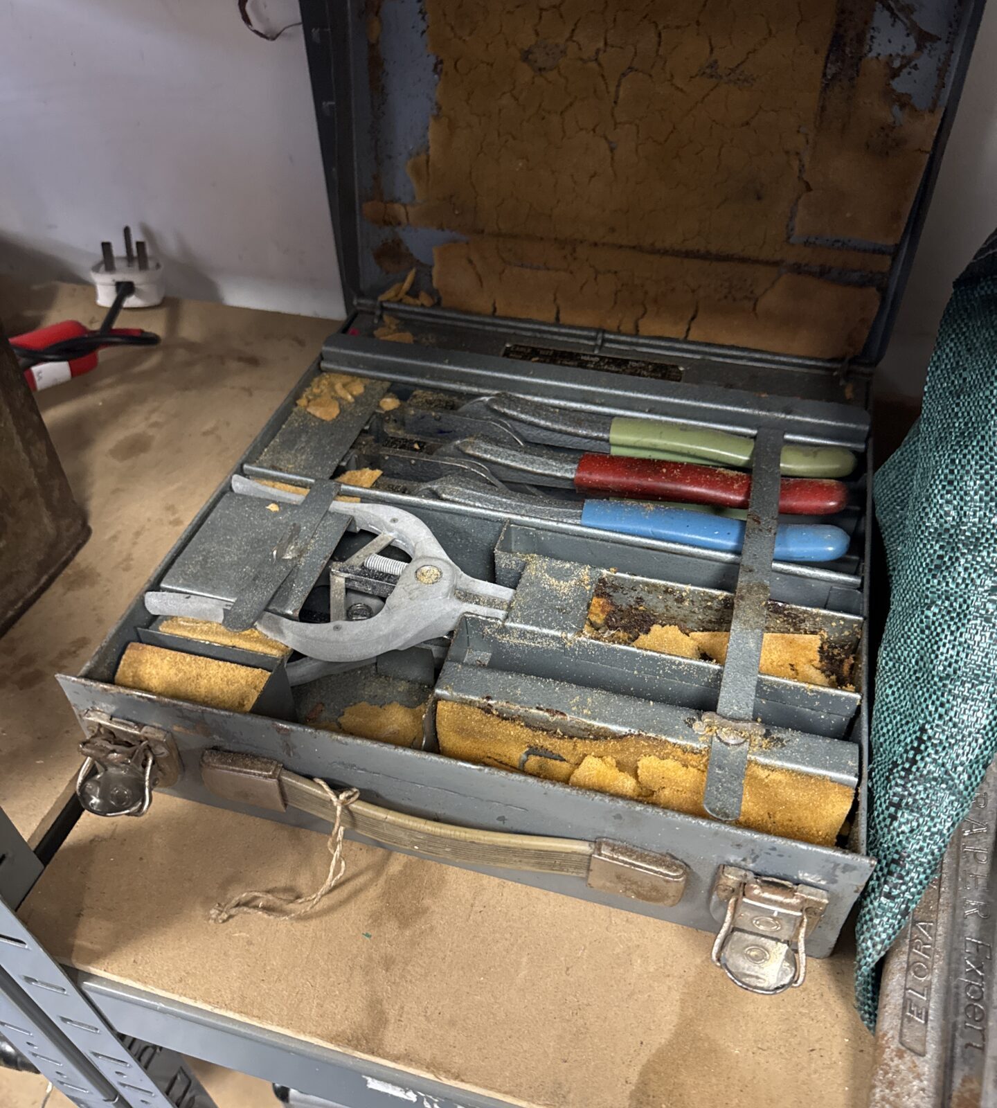 Vintage hellerman cable crimping mk2 tool set
