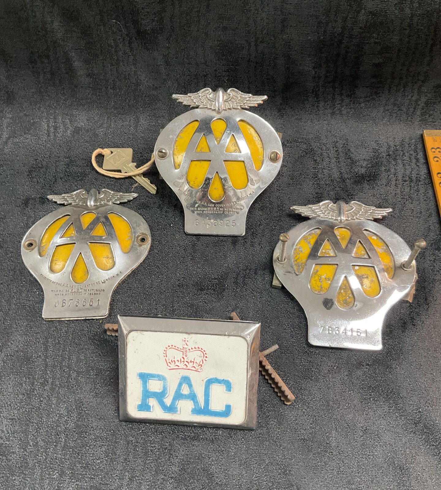 Three vintage A.A Badges and one key and R.A.C grill badge