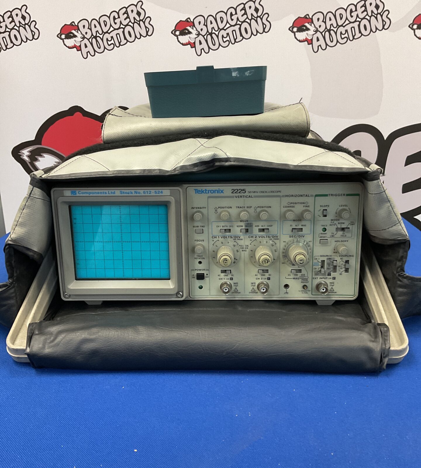 Tektronix 2225 50 mhz oscilloscope