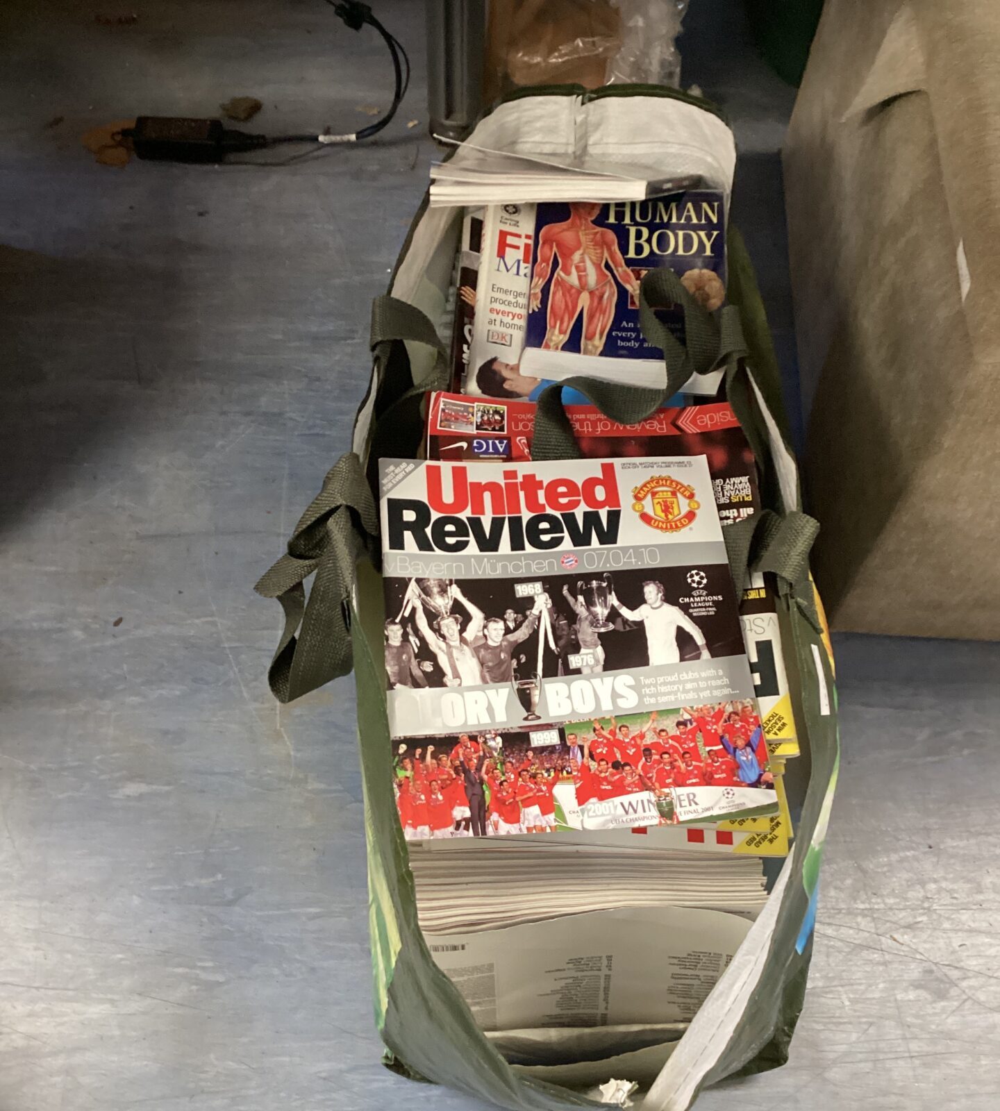 Large collection of man united magazines