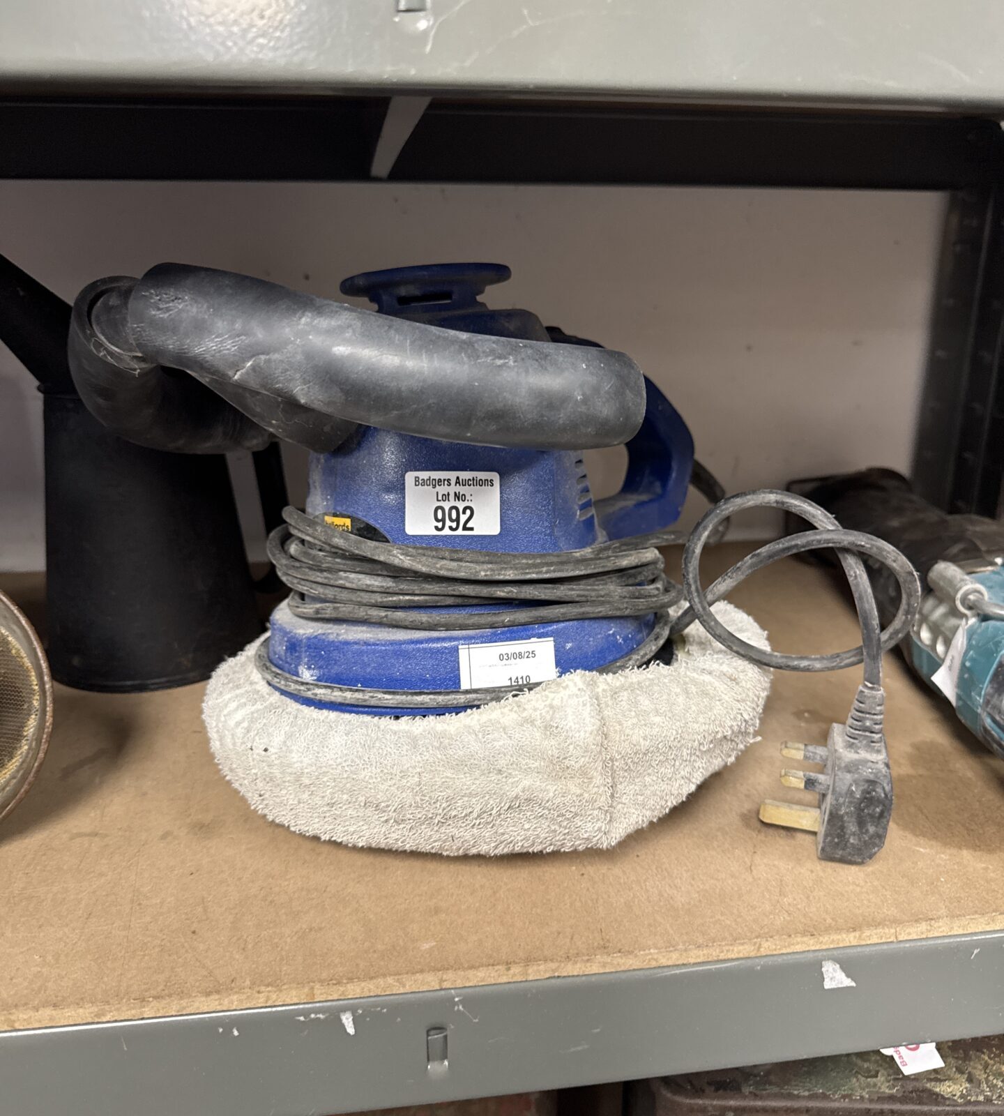 Halfords orbital car polisher