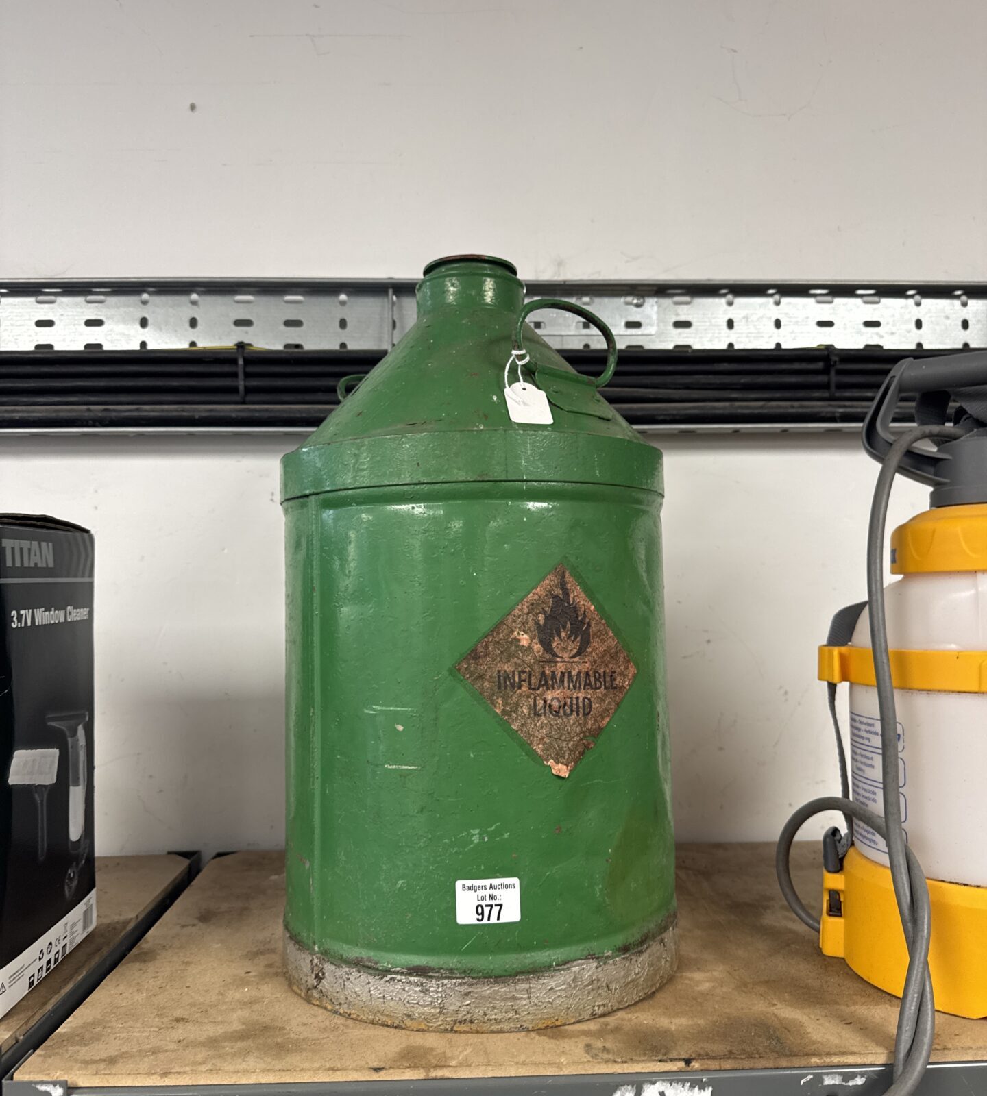 Vintage fuel can -missing cap from lid