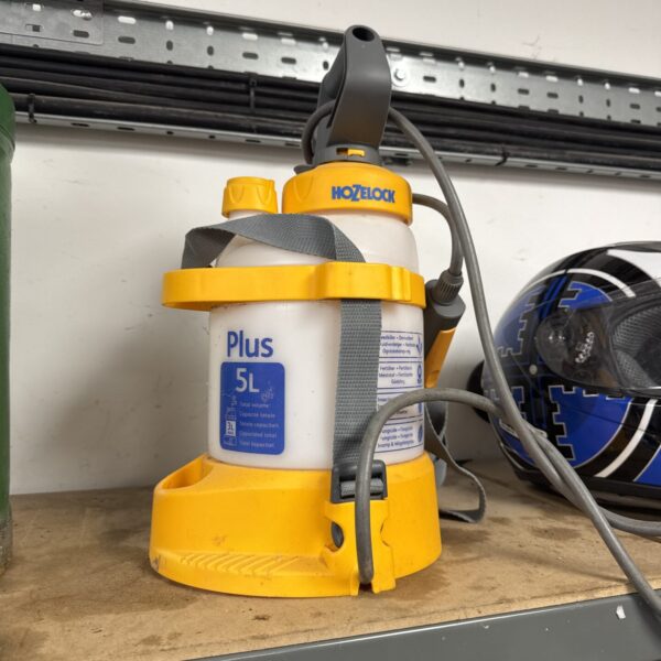 Hozelock plus 5l weed sprayer