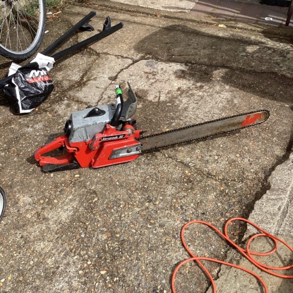 Jonseredes 80 petrol chainsaw in working order