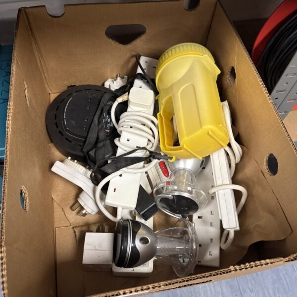 Box of electrical items inc extension leads & others