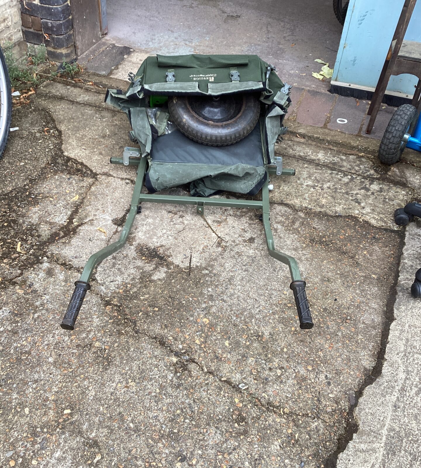 Carp porter Fishing Trolley