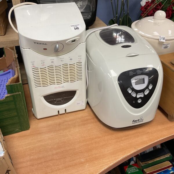 Tefal deep fryer and morphy richards fastbake breadcooker