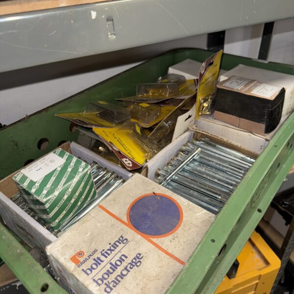 Large tray of assorted hinges & fixings