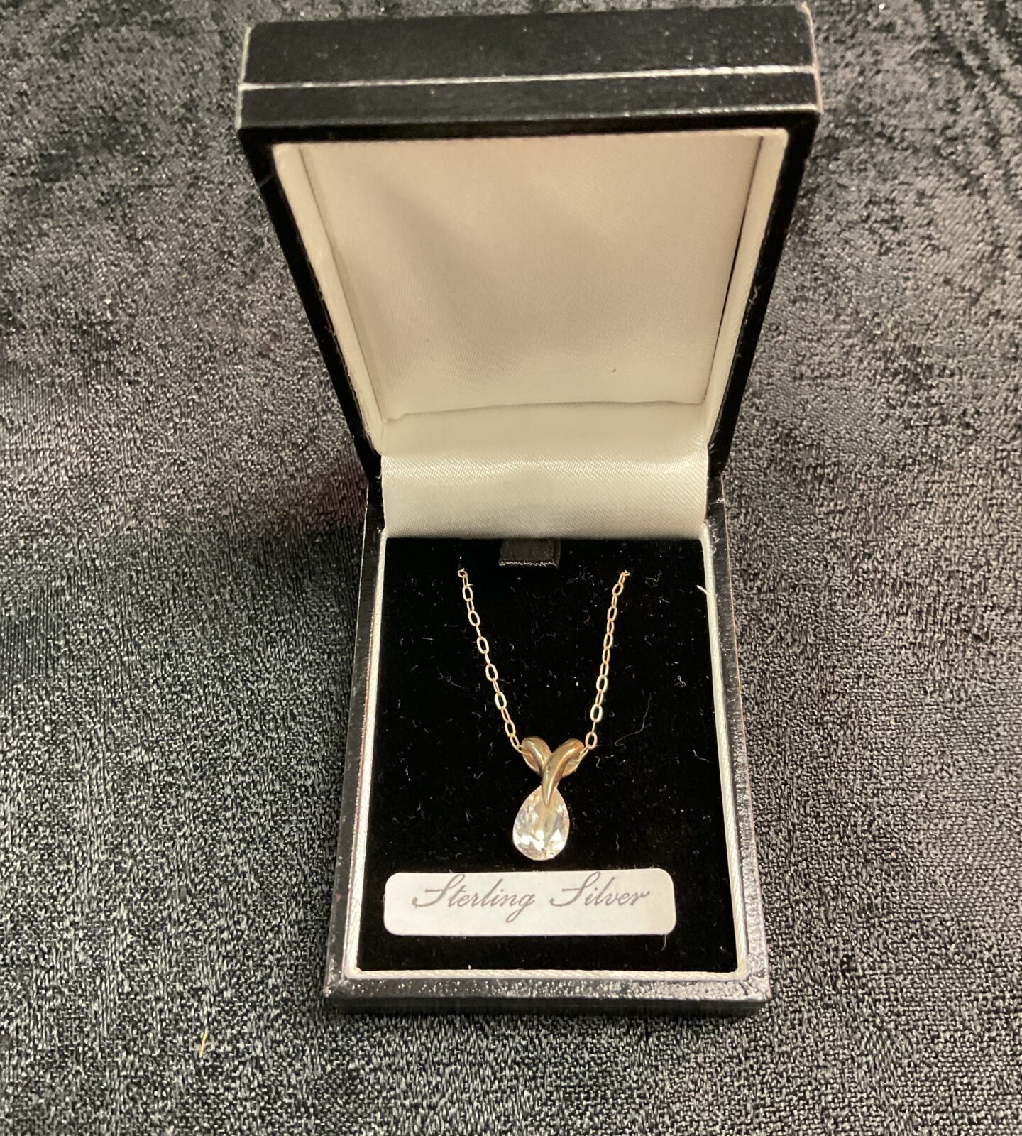 Sterling silver white stone pendant 16” Necklace