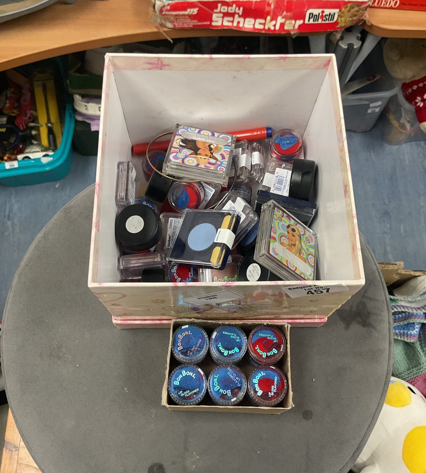 Box of mixed beauty products inc bon bon