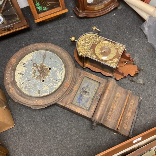 Antique American superior 8 day wall clock for restoration & mechanical wall clock