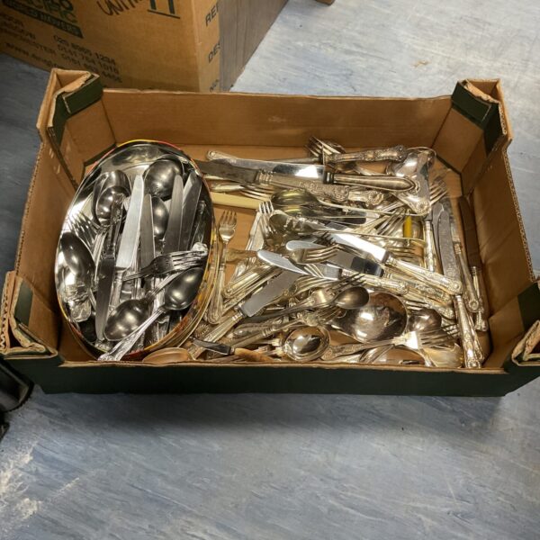 Box of mixed cutlery inc silverplate
