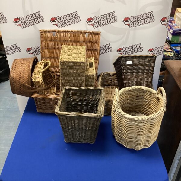 Job lot of wicker baskets