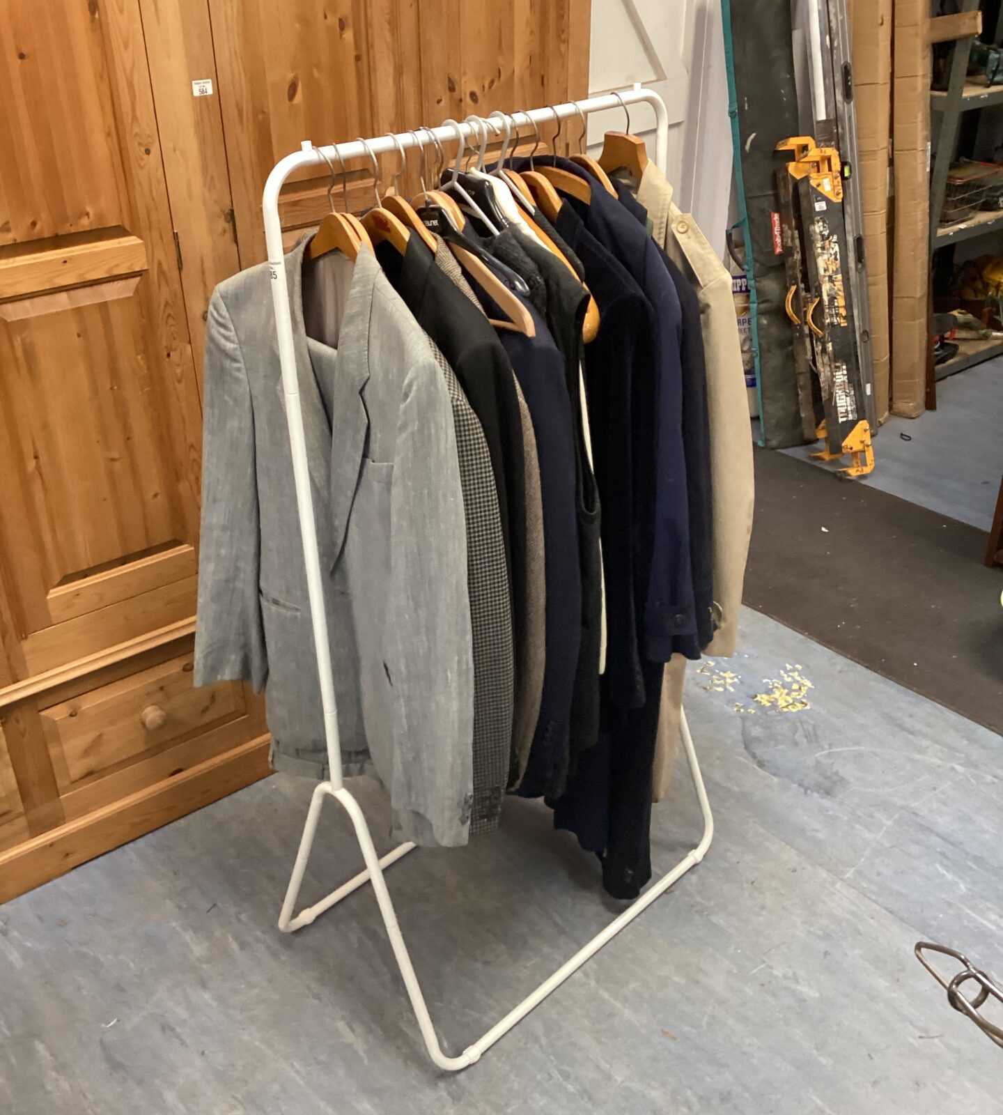 Clothing rail with assortment of gents jackets & coats inc dannimac