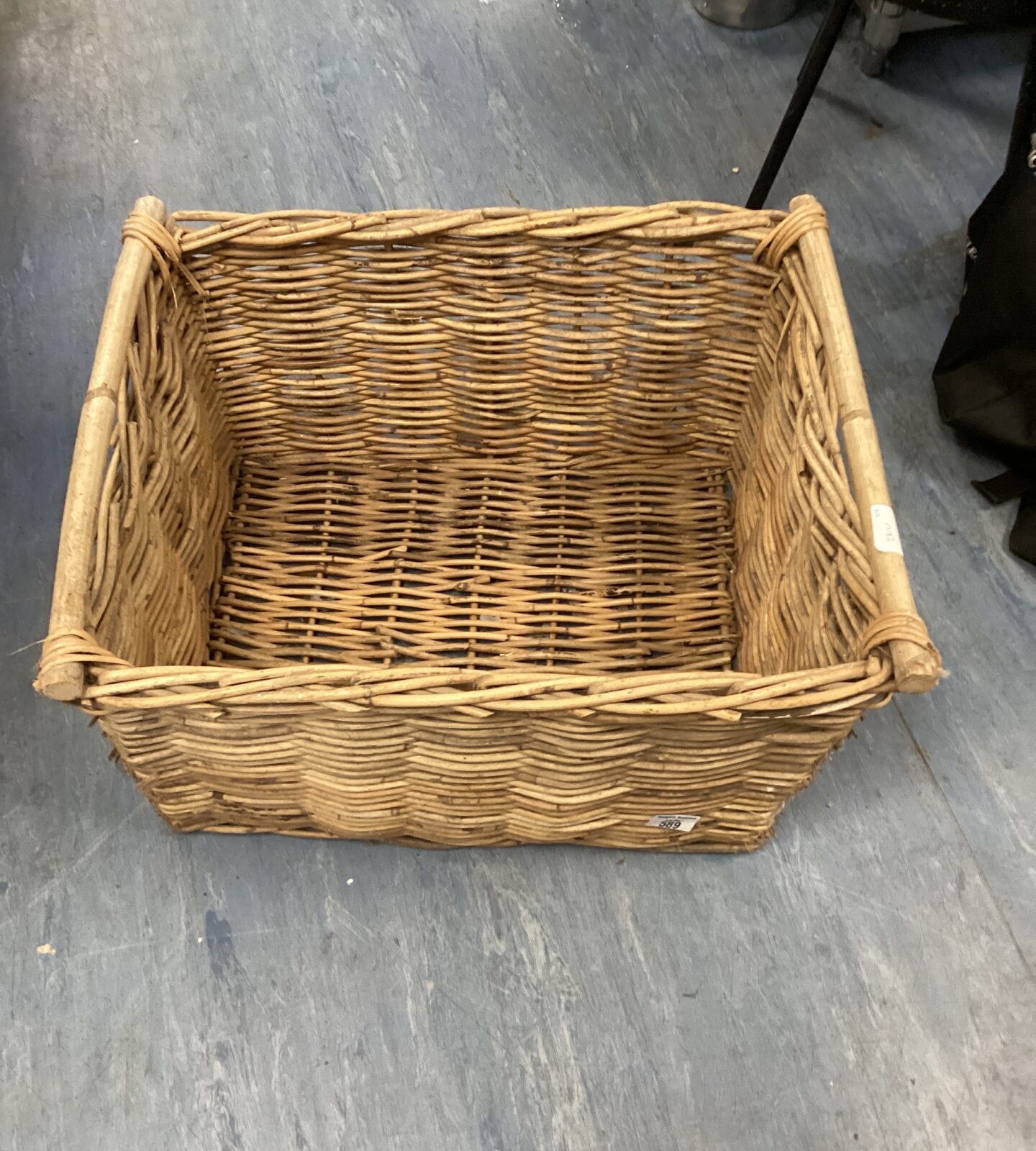Wicker log basket