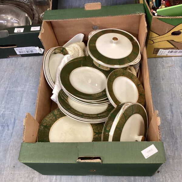 Wood & sons Lincoln Patten dinner service set inc serving dishes & plates