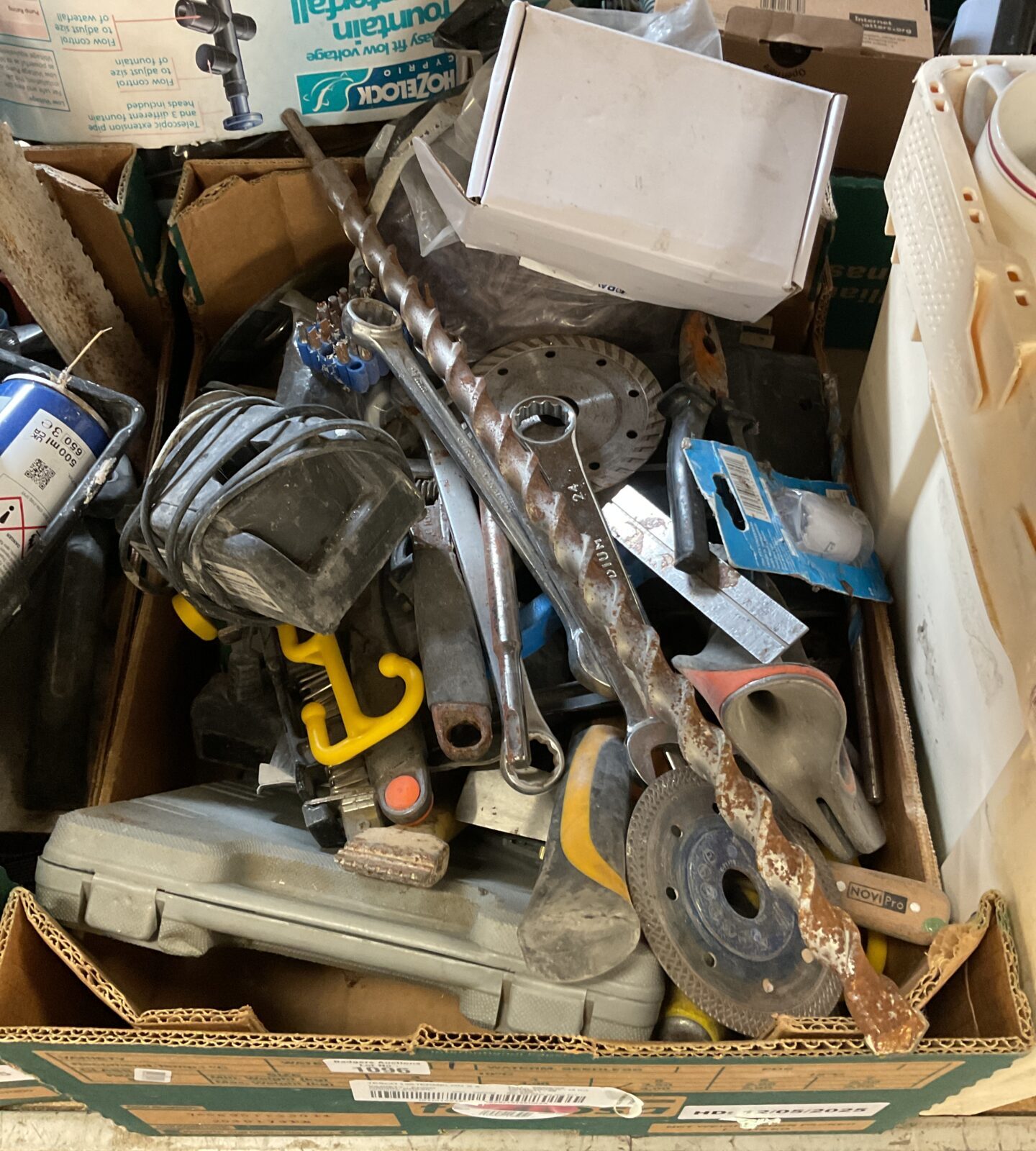 Tray of mixed tools & accessories including drill bits & spanners