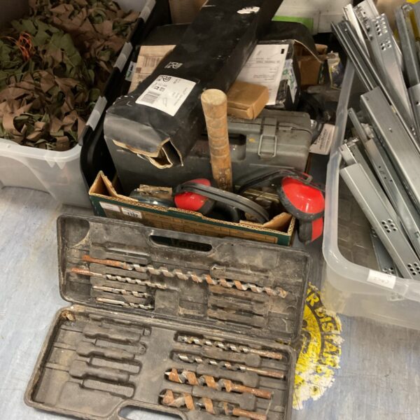 Tray of mixed tools inc part drill bit set