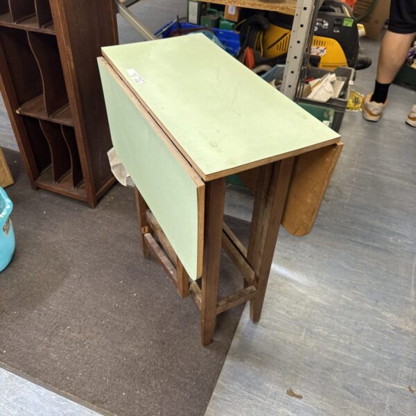 Vintage Formica small drop leaf table - needs attention, surface layers delaminating & one gate leg needs repair