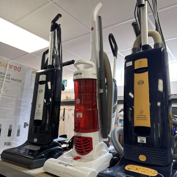 Hoover smart upright hoover