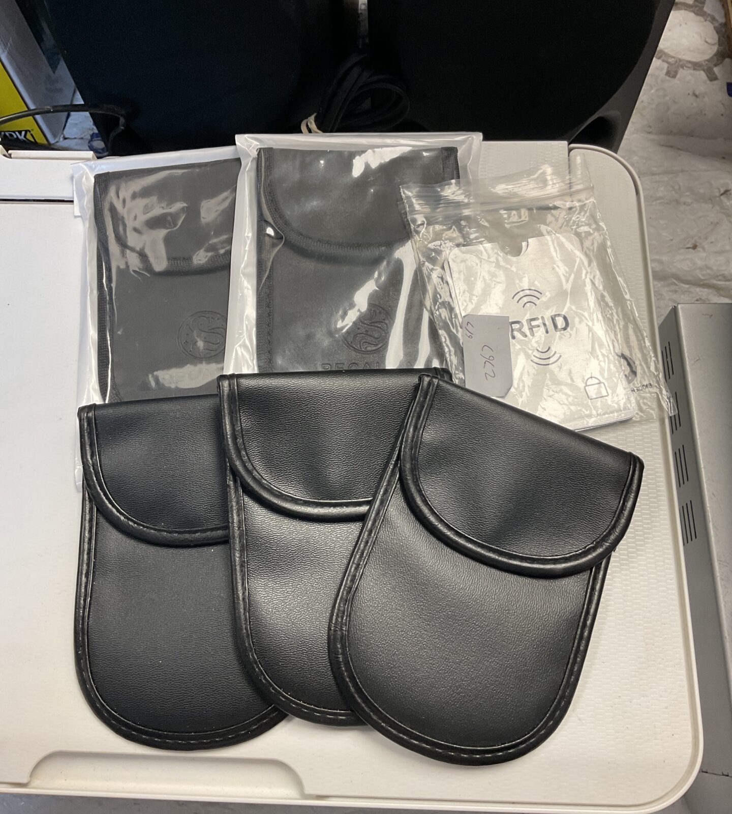 Bundle of new rfid key & card wallets
