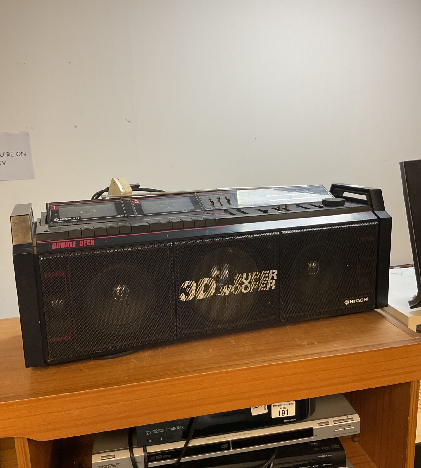 Hitachi 3d super woofer boombox