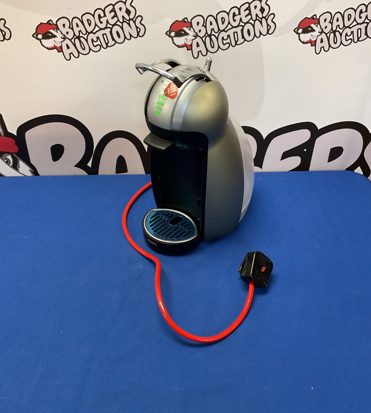 Nescafe dolce gusto coffee machine powers on untested further