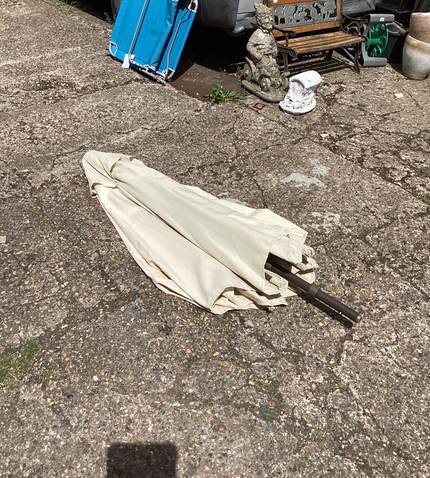 Large patio umbrellas (needs extension pole)
