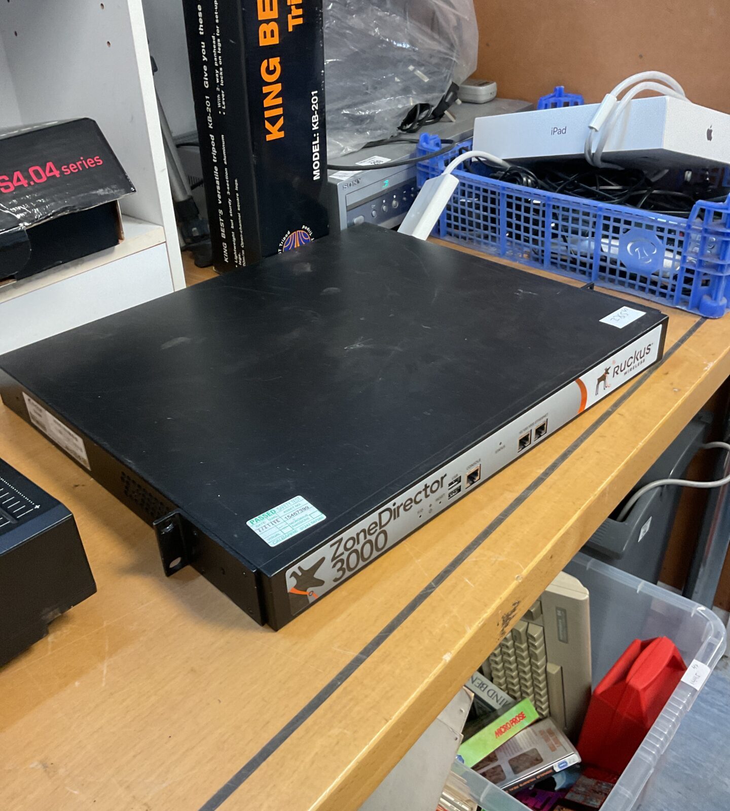 Ruckus wireless zone director 3000