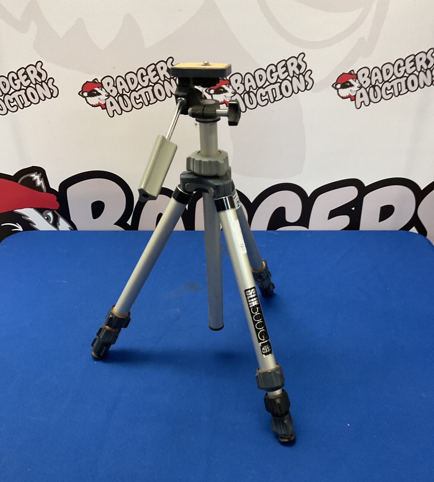 Slik 500g camera tripod