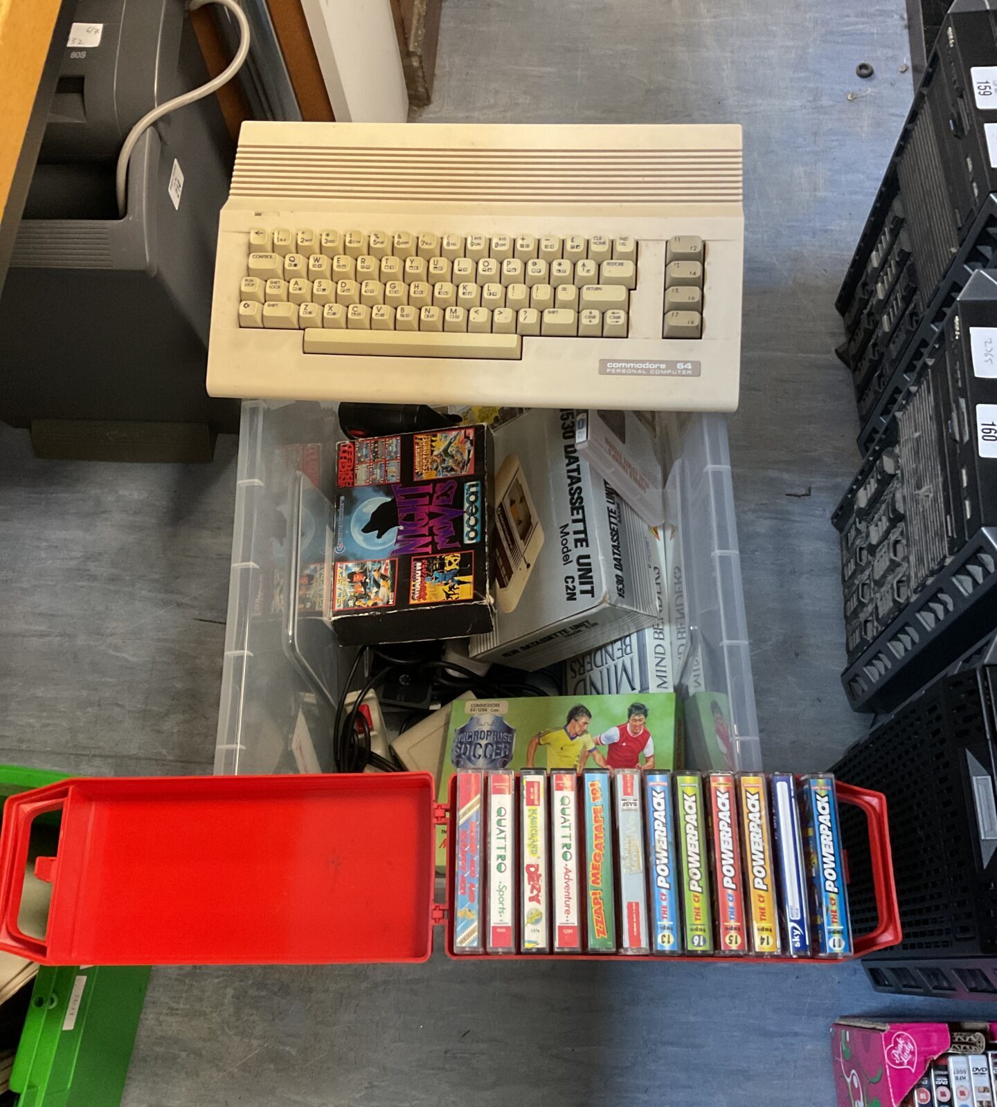 Commodore 64 computer with cables & games