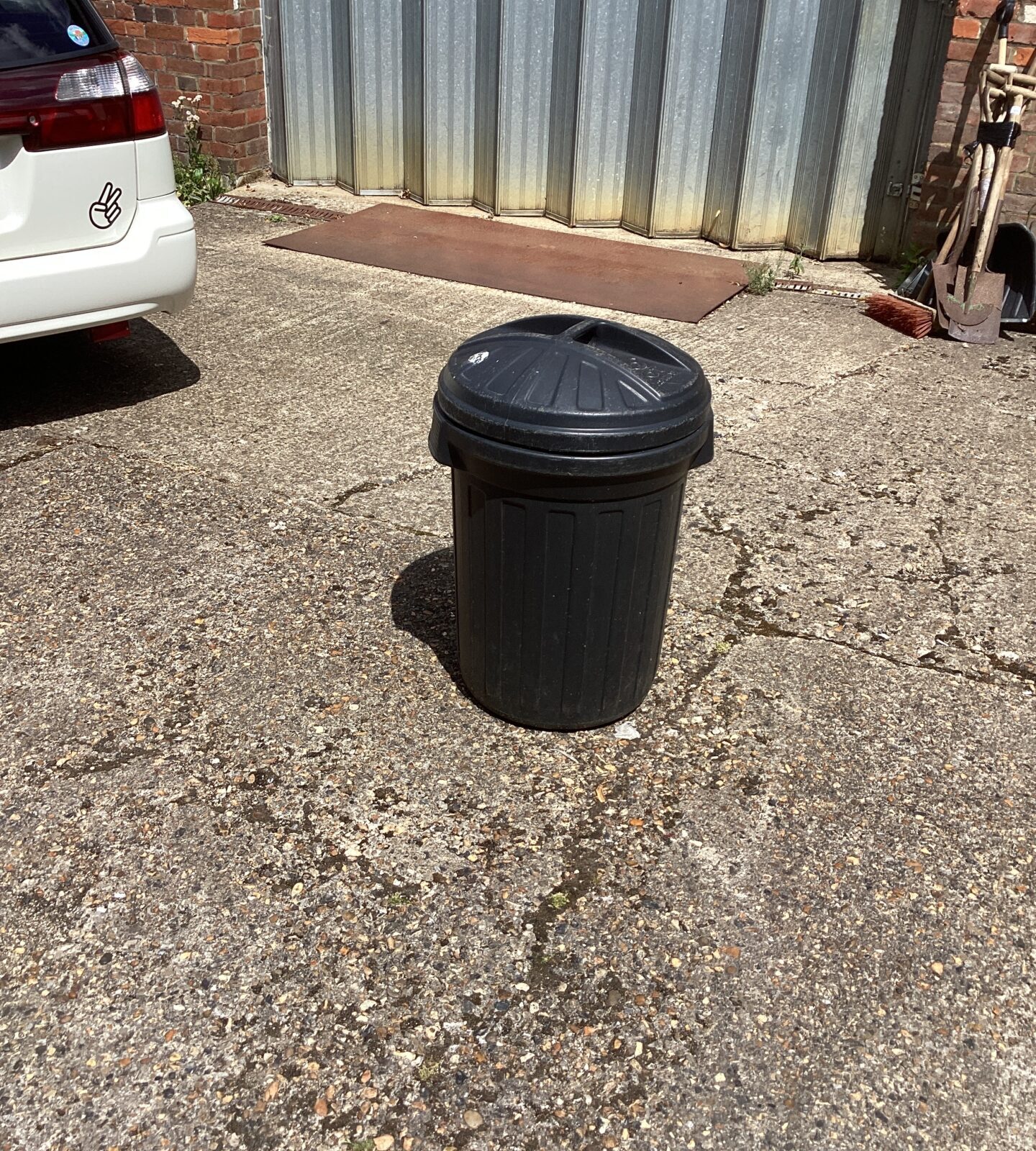Black plastic Garden Bin