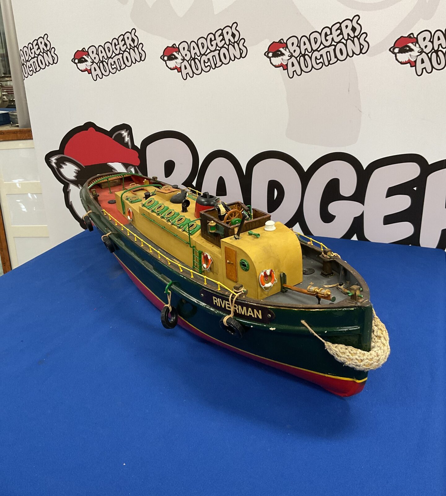 Radio control 32” riverman barge - Image 2