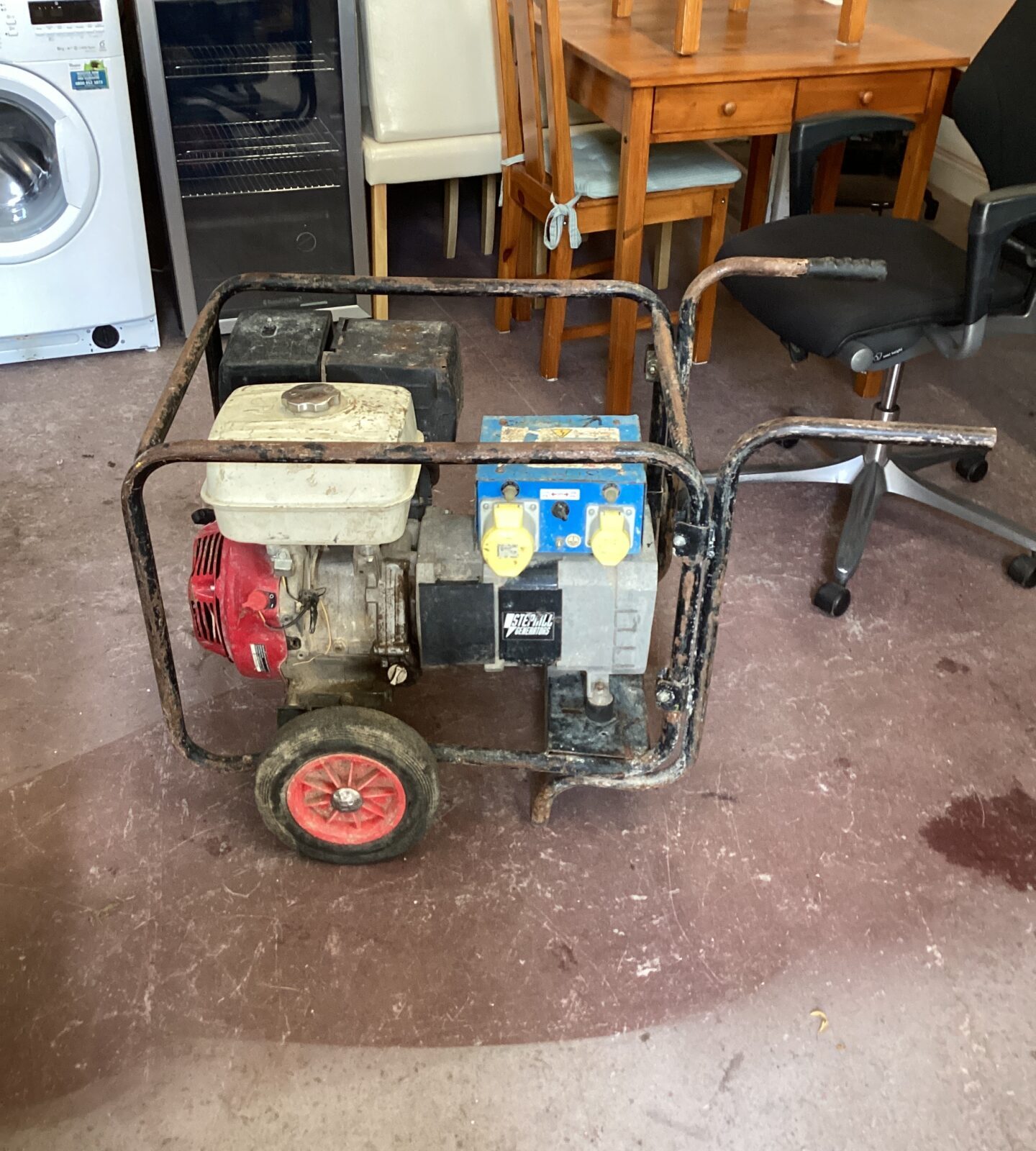 Stephill petrol generator - serviced/working