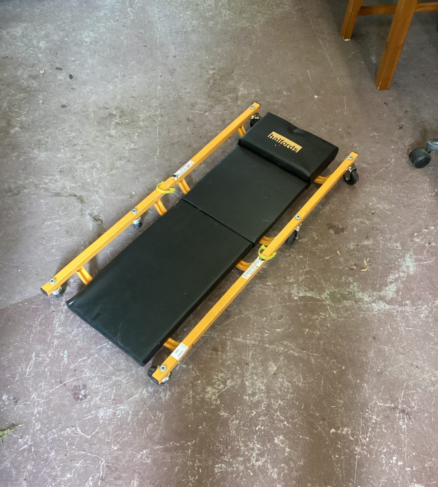 Halfords Mechanics Crawler Board