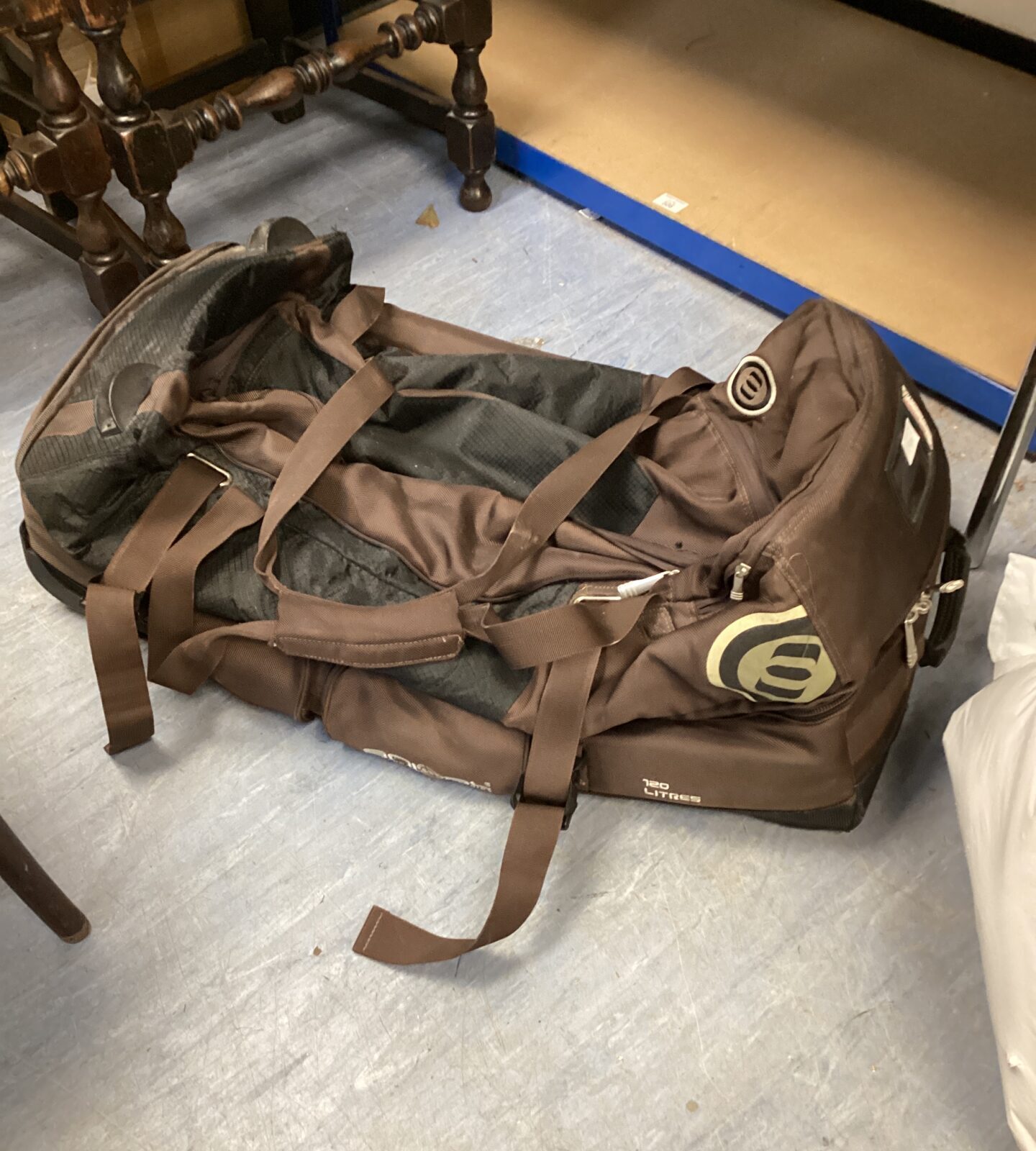 large animal holdall