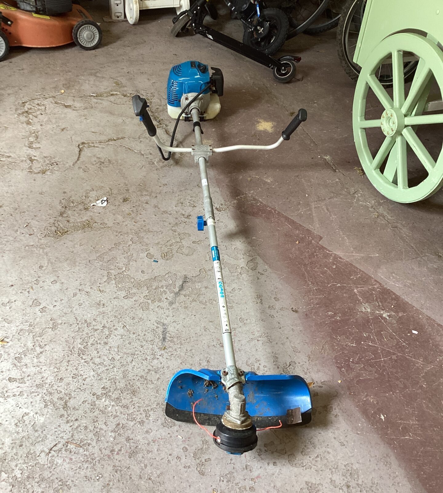 Hyundai Petrol Garden Strimmer
