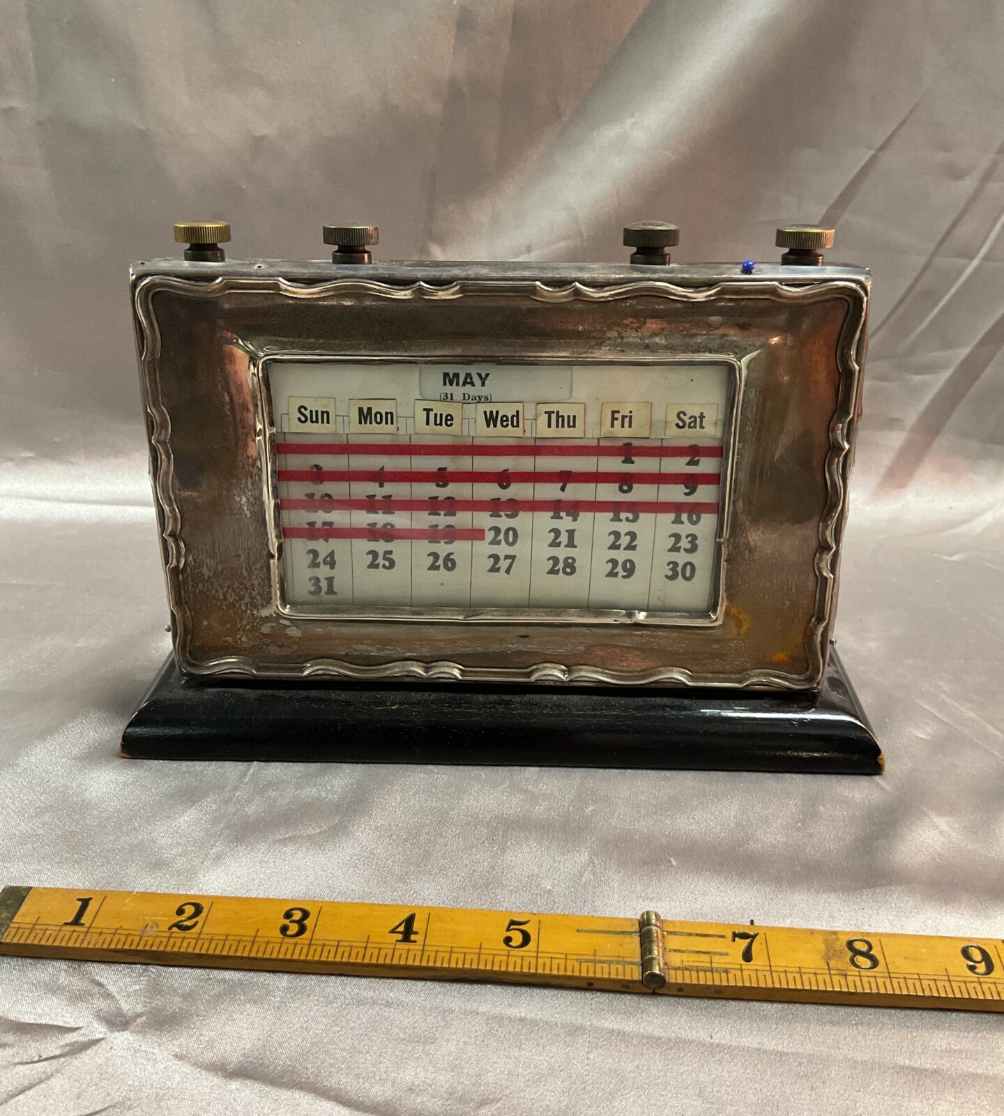 Hallmarked silver framed Day date desk calendar