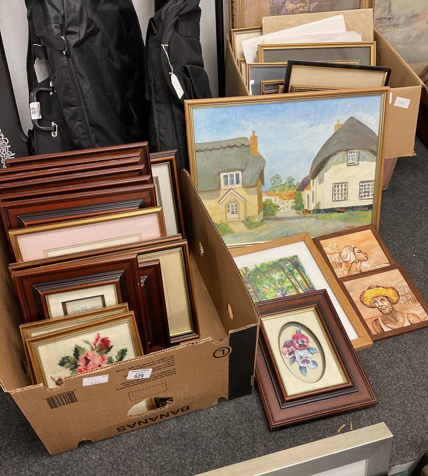 Box of mixed prints & artworks